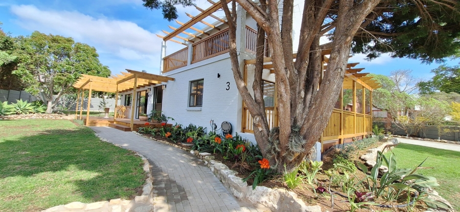 4 Bedroom Property for Sale in Stilbaai Wes Western Cape